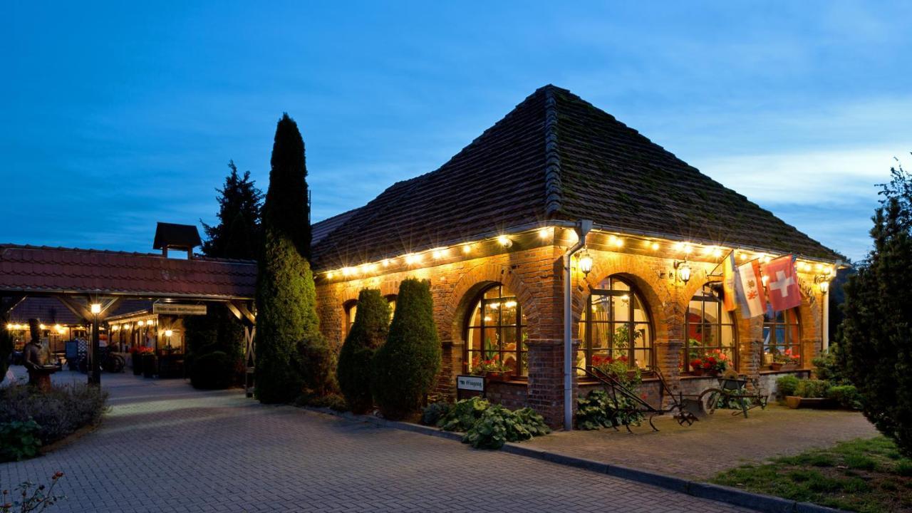4 Drei-Sterne-Hotels am Fleesensee mit direktem Naturzugang